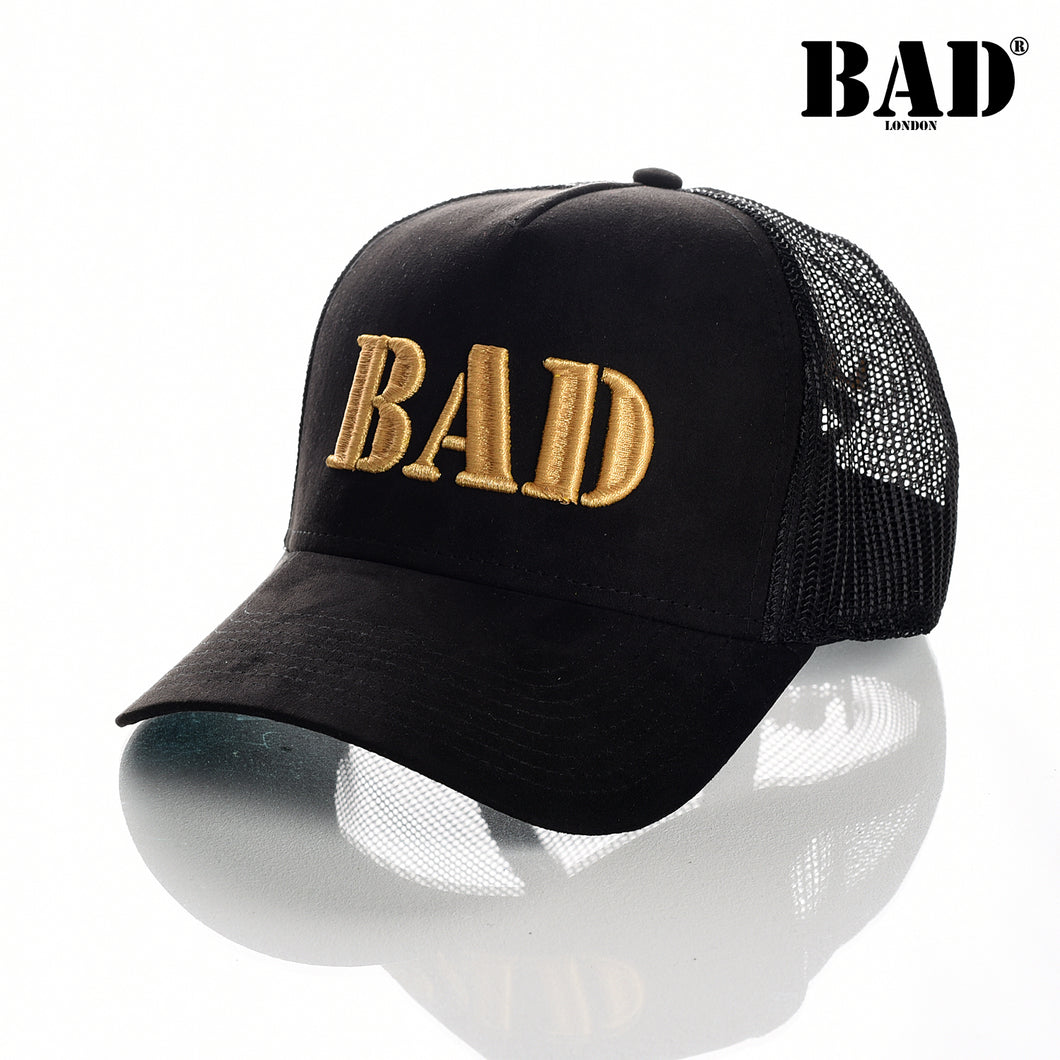 BAD CLOTHING LONDON COUTURE FASHION PREMIUM STREET WEAR AND SPORTS FITNESS ATHLETICS APPAREL TRUCKER SNAPBACK